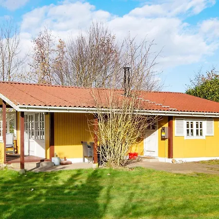 Дом отдыха 4 Person In